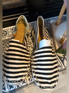 Striped Espadrille Slip-Ons - Black/White